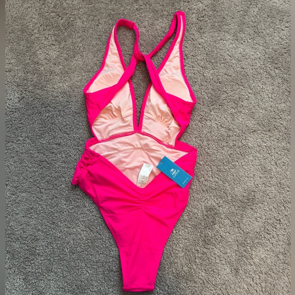 Cupshe Women’s Solid Plunge One Piece Swimsuit - Picture 5 of 5
